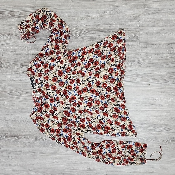 Zara Women blouse top floral print white red Premium Denim Collection Flowy SZ M - Picture 2 of 6